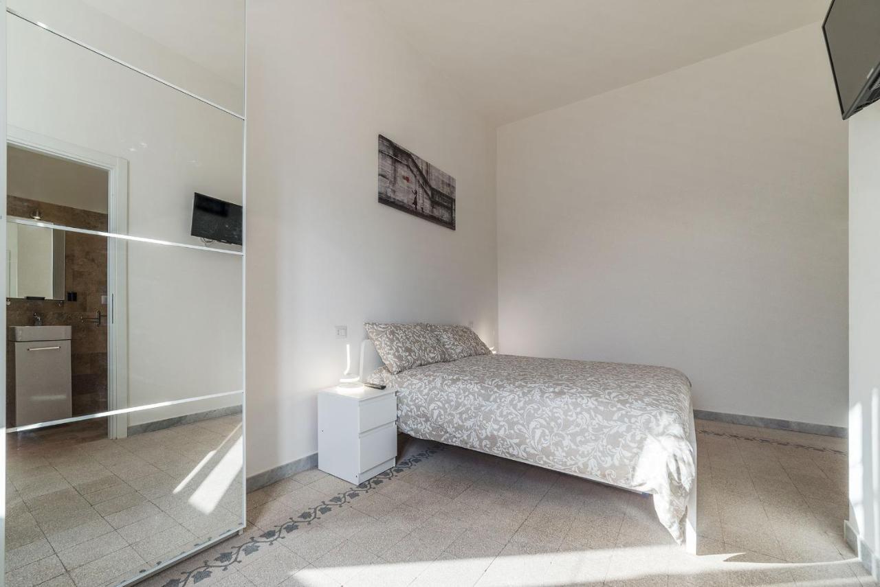 Colosseo & Colle Oppio Cozy Apartment Rome Luaran gambar