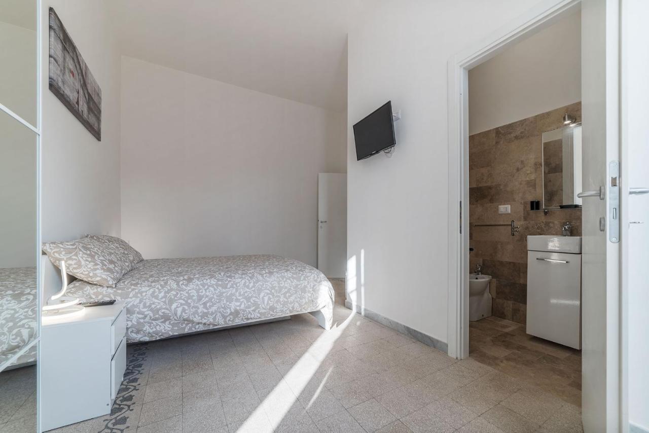 Colosseo & Colle Oppio Cozy Apartment Rome Luaran gambar