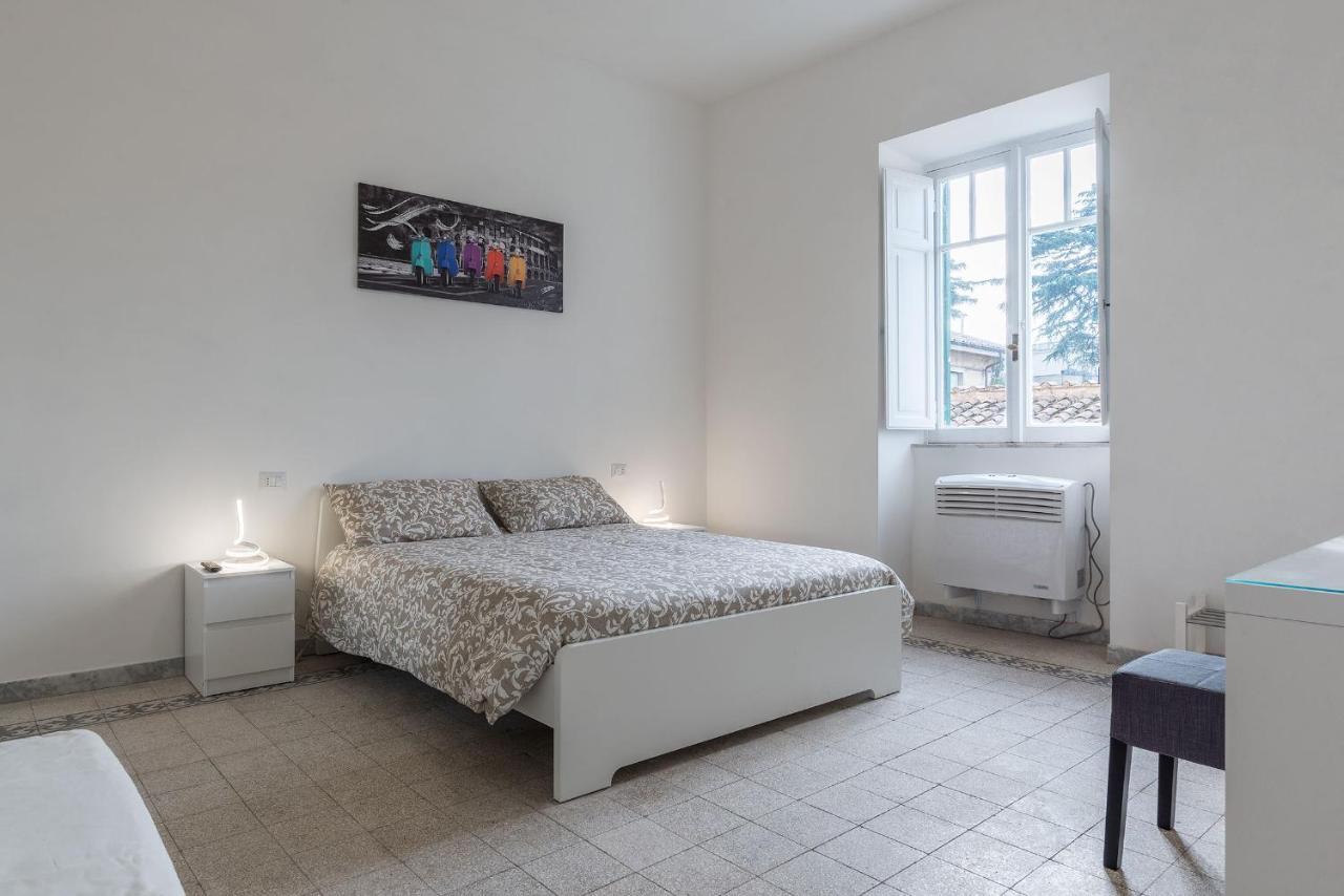 Colosseo & Colle Oppio Cozy Apartment Rome Luaran gambar